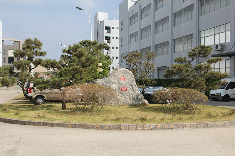 $v.album_alt_format.0